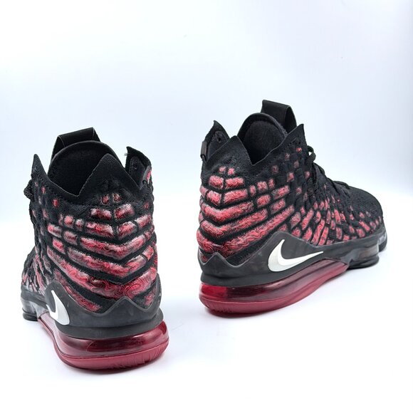 Nike LeBron 17 'Infrared VI' - Picture 11 of 11